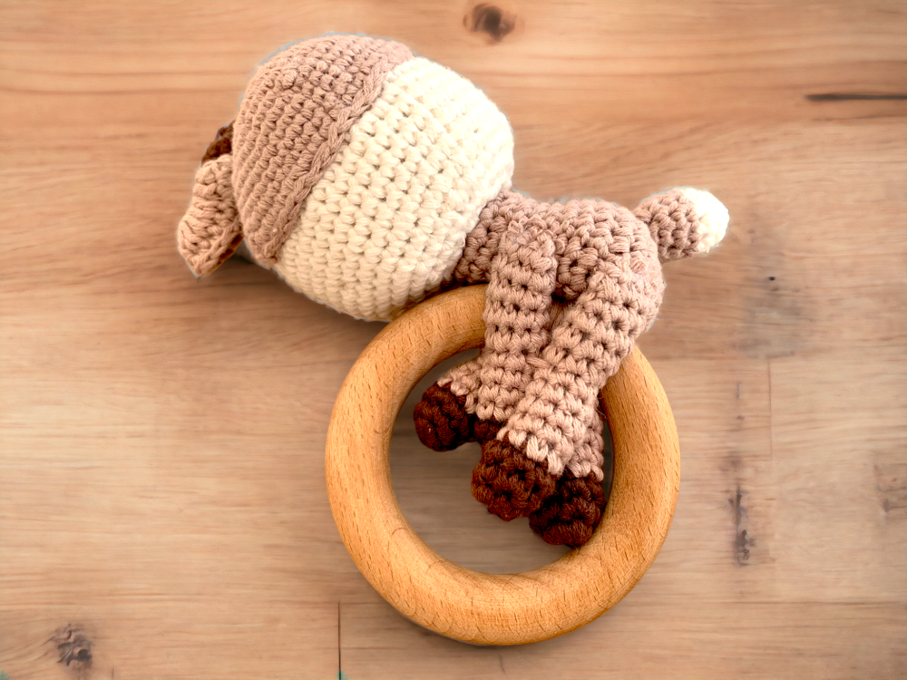 Gehäkelte Rehrassel Bayern Herbst