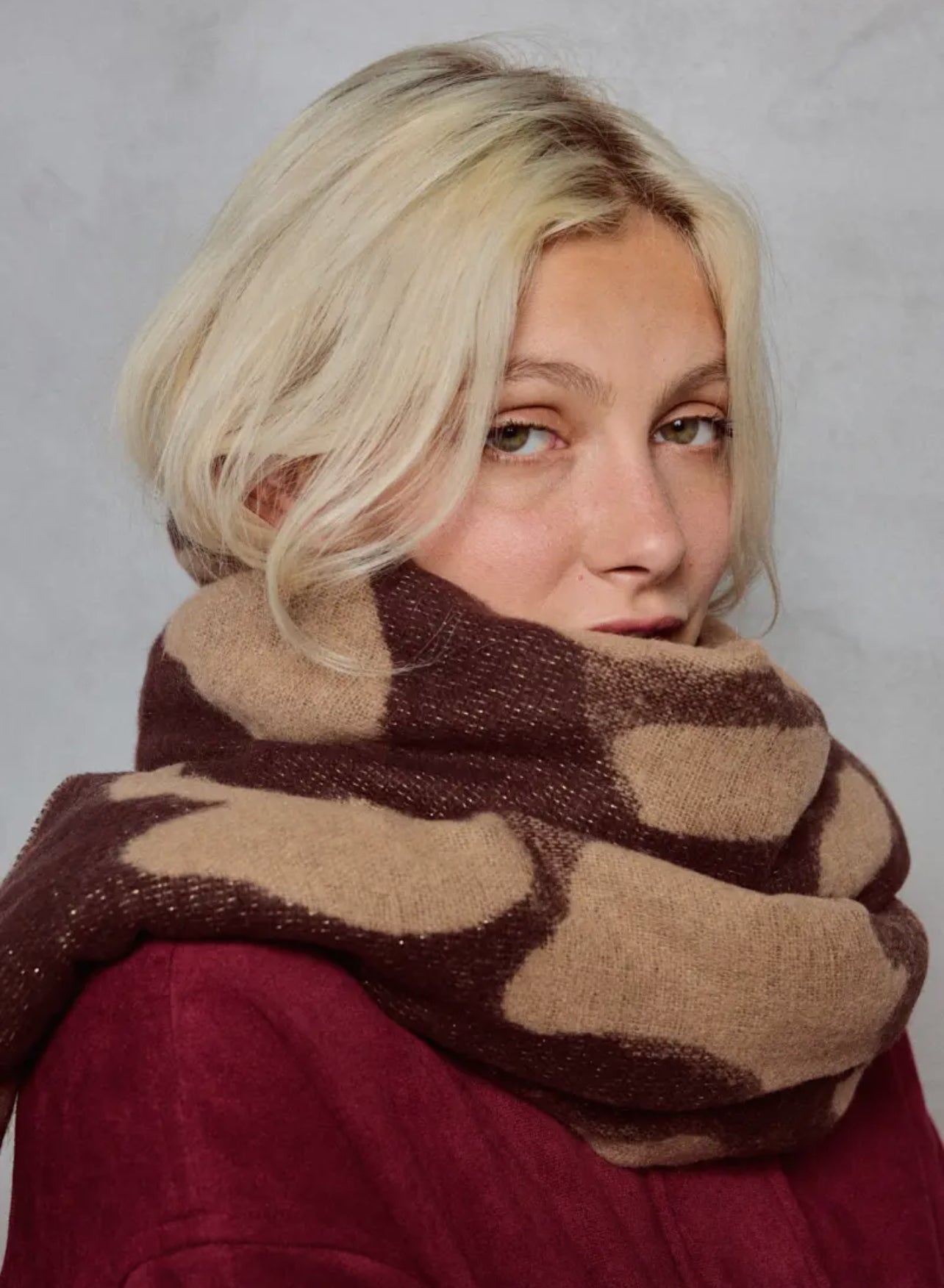 Kuscheliger XL-Schal Leopardenmuster